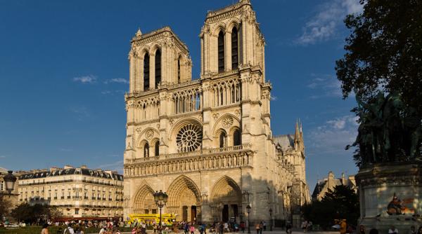 detaliul ocant despre atacatorul cu ciocanul de la notre dame