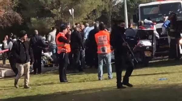 atac cu cocktail molotov intr un restaurant din paris