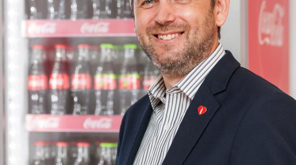 constantin bratu noul public affairs communication manager coca cola romania i moldova