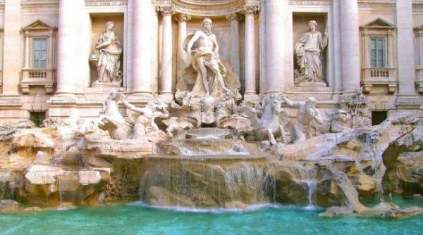 amenzi pentru turi tii care merg in italia vor plati 240 de euro daca