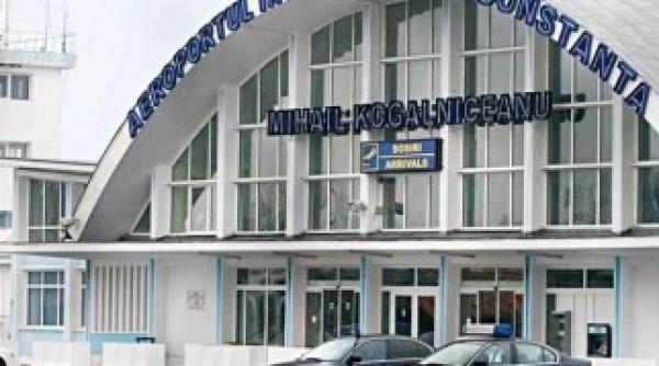 ministrul apararii i sir michael fallon la baza aeriana mihail kogalniceanu