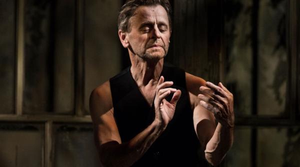 dansul este pentru steaua baletului baryshnikov iubire dialogul cu spatiul si timpul