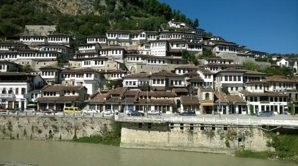 albania o noua destinatie de vacante a romanilor