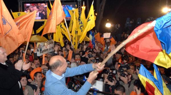 nica cristea si dusa audiati la comisia parlamentara privind alegerile 2009