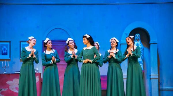 final de stagiune cu spectacole de opereta jocuri i filme nordice la opera comica pentru copii