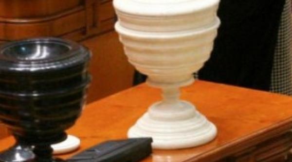 rezultat motiune mai multe bile decat parlamentari prezenti ponta ce rusinos