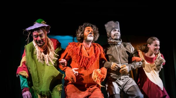 final de stagiune cu spectacole la sibiu i la bucure ti cu teatrul pentru copii i tineret gong