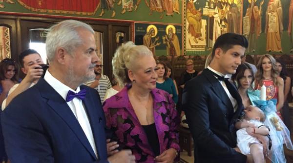 adrian nastase moment emo ionant a fost botezat nepotul sau