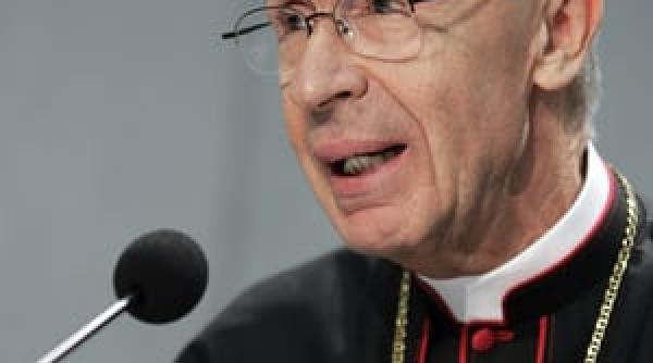 papa francisc vrea sa scape de un cardinal