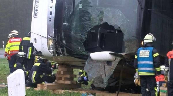 tragedie in germania 17 persoane disparute dupa un accident de autocar