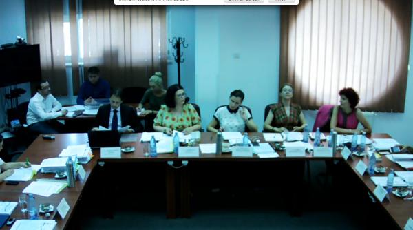 scandal la csm contestatarii lui kovesi inu i la u a salii de edin a