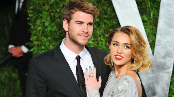 miley cyrus retrospec ie romantica cu liam hemsworth