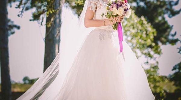 danu a fosta concurenta de la bravo ai stil a donat darul de la nunta sa