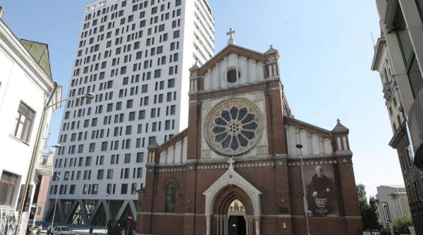 cathedral plaza ramane in picioare ce spune primaria capitalei