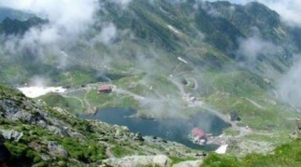turist ranit la balea lac aten ionarea salvamonti tilor