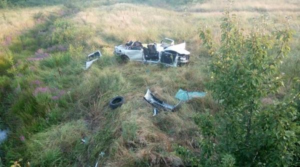 tragedie in dambovi a trei tineri au murit in urma unui accident de ma ina