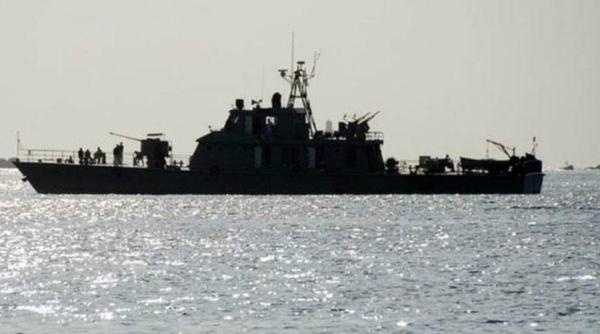 nava a marinei sua focuri in golful persic