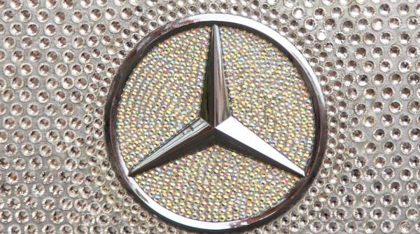 daimler mercedes s ar putea diviza presa germana