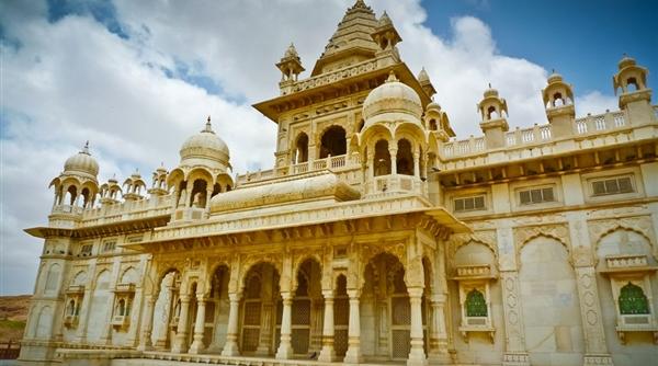 bancul zilei maharajahul i romanul