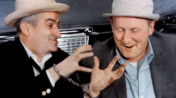 filmele lunii august la tvr 2