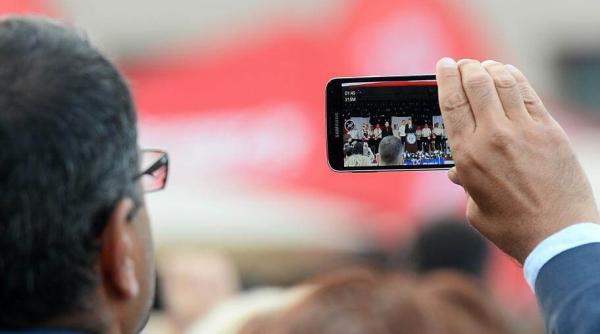 razboi cu vodafone roman trimis in misiune compania de telefonie imi aduce aminte de mocirla pe care o gasim in ara