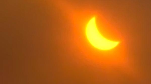 7 august eclipsa luna cum ne afecteaza