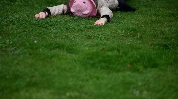 rezist la vaccinare protesta i cu icoane i cruci oamenii ies in strada dupa anun ul guvernului