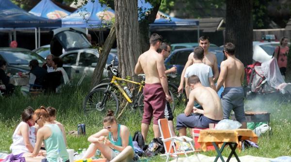 picnic la marginea drumului romaniei