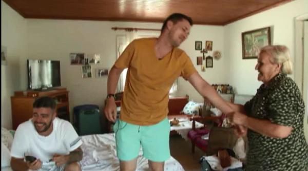 speak i flick croi i peste fund de o batranica din grecia