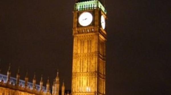 sunetul orologiului big ben oprit patru ani
