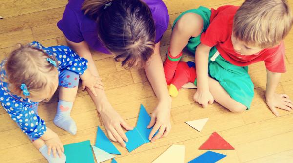 vrei ca cel mic sa fie un ofer foarte bun inva a l de mic cu jocurile de puzzle