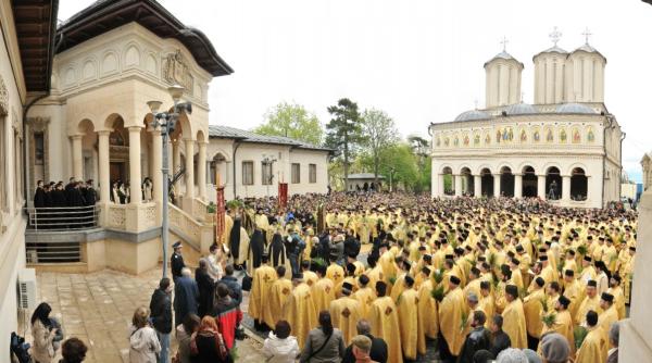 bor zguduita de un nou scandal episcop acuze grave