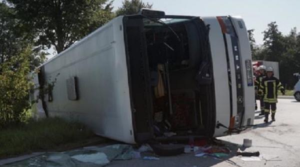 accident germania 42 de romani implica i patru in spital