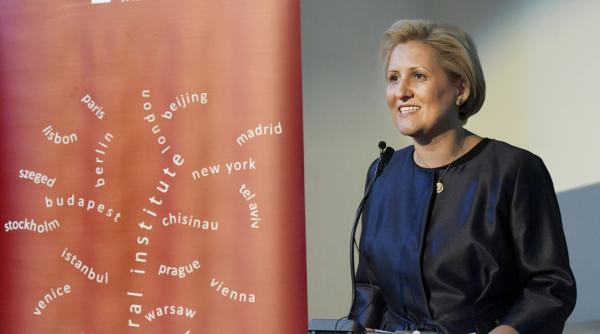 liliana uroiu cultura trebuie sa fie o punte prin care violen a sa fie inlocuita de frumos