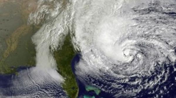 uraganul harvey evacuari masive