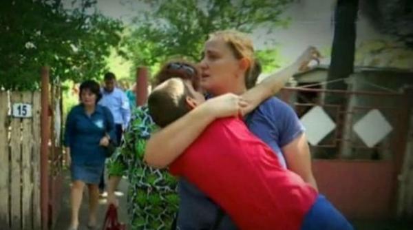 copil paranormal viceprimar i se ducea mana in pozi ii neobi nuite