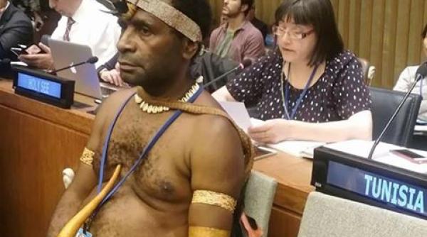 delegat onu din papua noua guinee poza viral