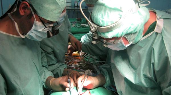 pacientii cu boli cardiovasculare se pot opera gratis si la sibiu