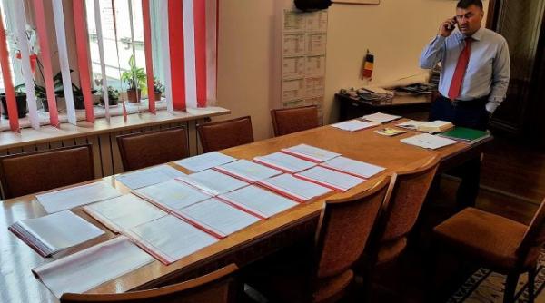 toamna de foc la ministerul agriculturii zeci de proiecte pe masa lui petre daea