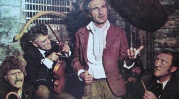 teatrul i colile dunarene o strategie dunareana