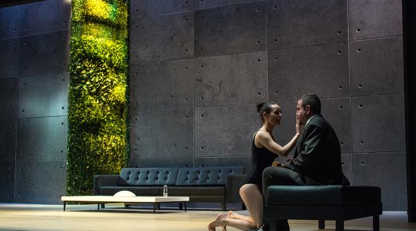 toamna incepe cu teatru