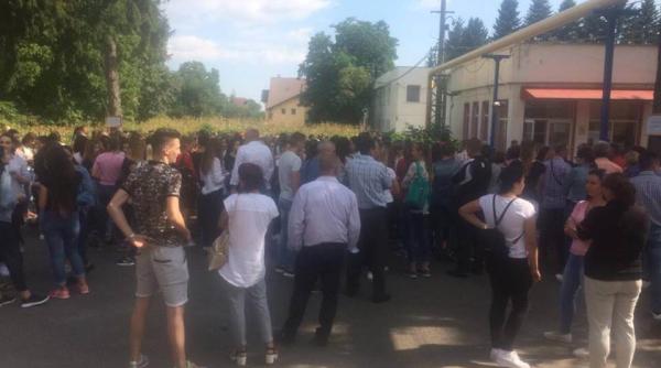 admitere coala de poli ie campina 2017 parin ii fetelor sunt scandaliza i