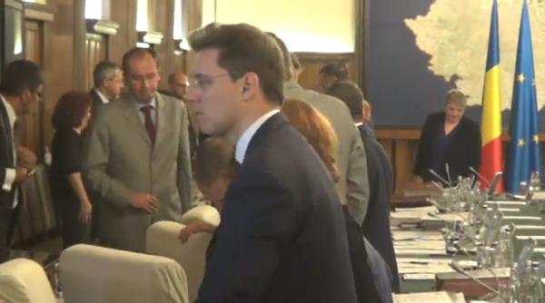 mihai tudose edin a la guvern alaturi de corina cre u foto