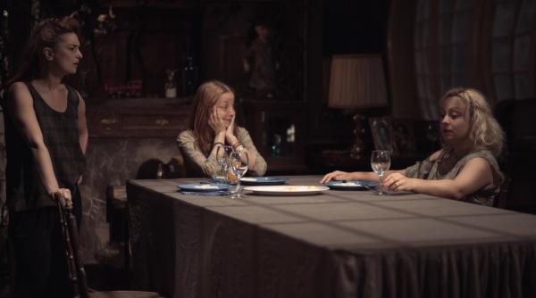 teatrul mic i i ridica cortina