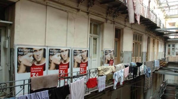 amenzi pentru oamenii care usuca rufe in fa a blocului situa ie de cascadorii rasului