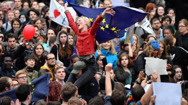 brexit proteste uria e la londra solicitare catre theresa may