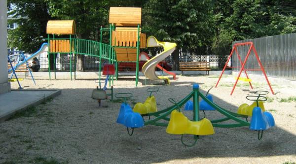 accident in parcul tei din capitala o feti a la spital