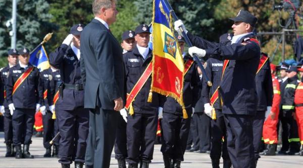 klaus iohannis de ziua pompierilor sunte i ultima speranta de salvare pentru cei afla i in pericol