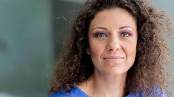 naty sora lui mircea badea i i lanseaza cartea ce isi doreste de la fratele ei