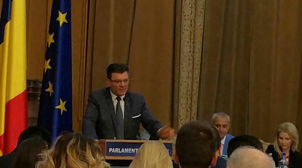 coarna ii raspunde lui basescu in scandalul pensiilor profesor in manipulare restul e can can